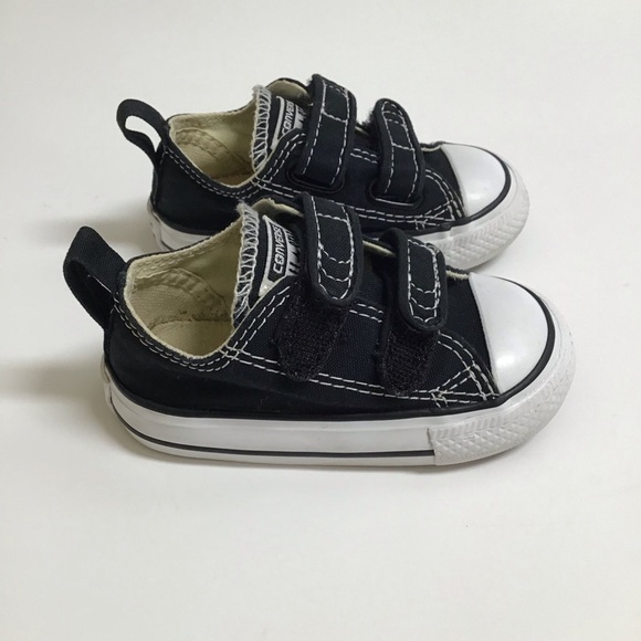 Converse All Star Chuck Taylor Toddler Boy Sneakers SZ 4 Black Low Top Hook Loop - Picture 13 of 16